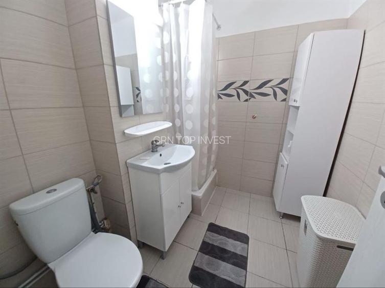 Apartament 3 camere cu balcon zona Parcul Sub Arini - 8
