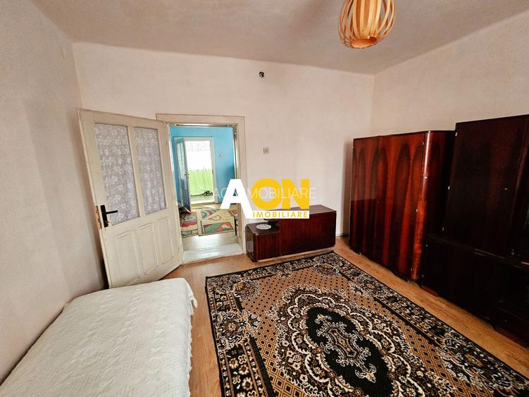 Casă traditională, 3 camere, 1766 mp teren, la asfalt, Vintu de Jos - 9