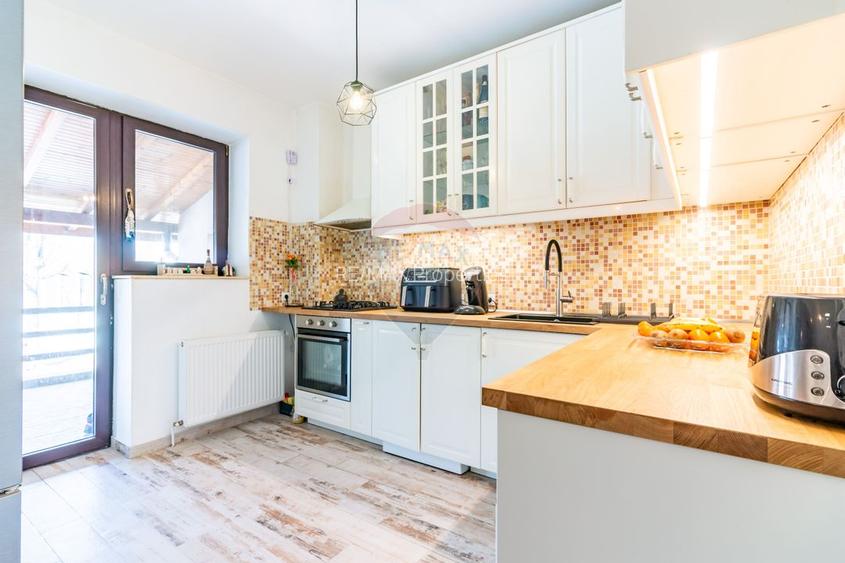 Casă / Vilă de vanzare la intrare in Mogosoaia, padure, teren 1097mp - 13