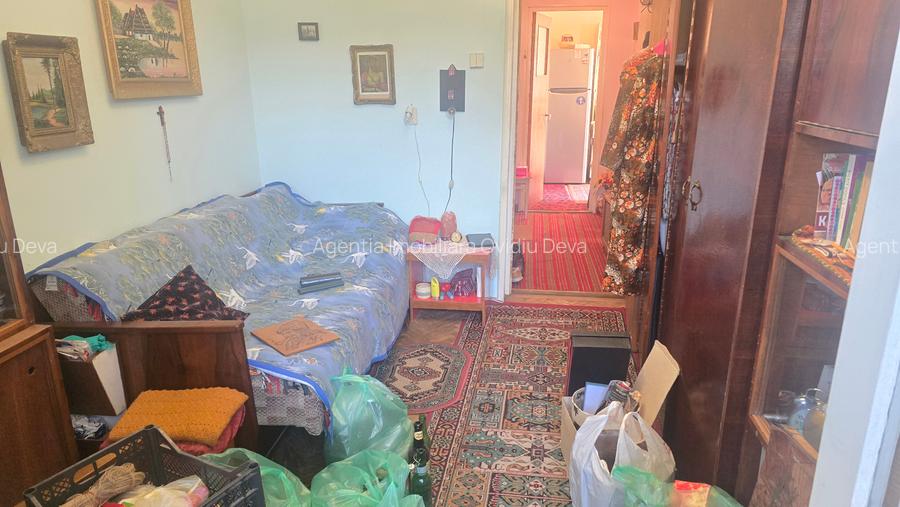 Vand apartament 3 camere decomandat in Deva, Narciselor, (Piata Centrala), et 2 - 5
