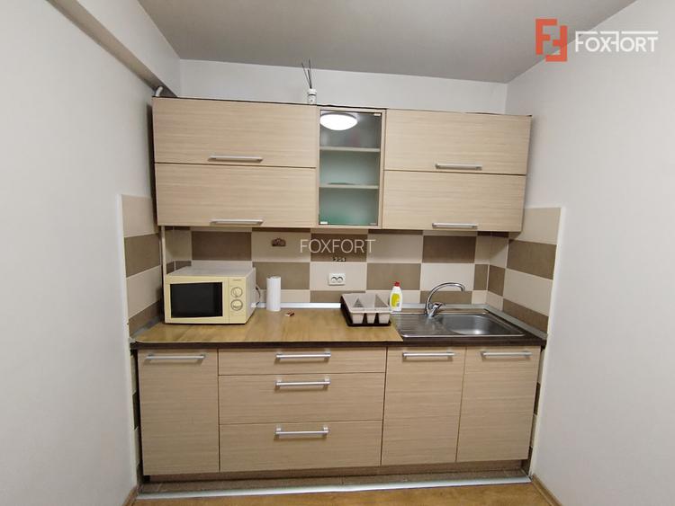 Apartament cu 3 camere de inchiriat in zona Soarelui - 9