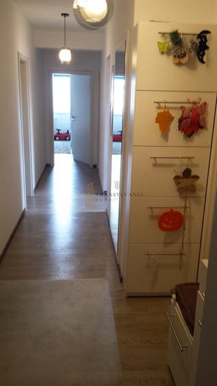 Apartament 3 camere, decomandat