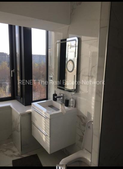 OCAZIE apartament duplex spațios 6 camere, B-dul Unirii, vedere stradala, pret 5 - 12