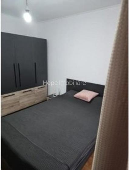 Aparatorii Patriei-Panselelor-Apartament de 3 camere-decomandat - 3