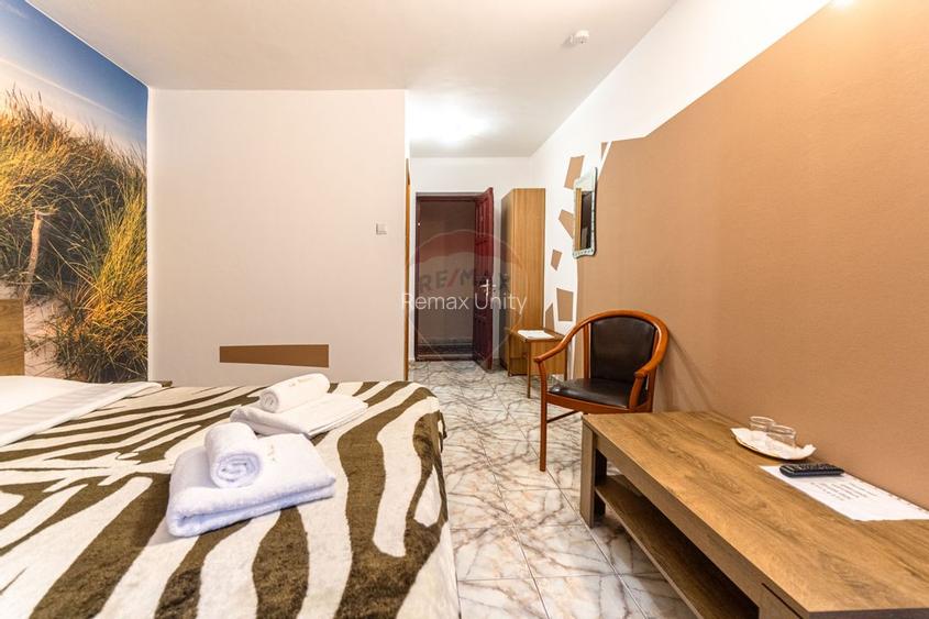 Casă / Vilă cu 20 camere de vânzare în Timisu de Jos, DN1, Brasov - 50