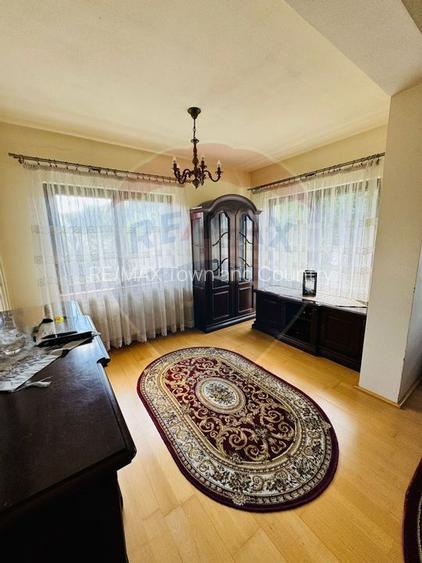 Casa / Vila cu 5 camere de vanzare in zona Sud-Est - 2