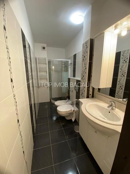 2 DECOMANDATE etajul 1, renovat, mobilat si utilat, Mioritei - 6