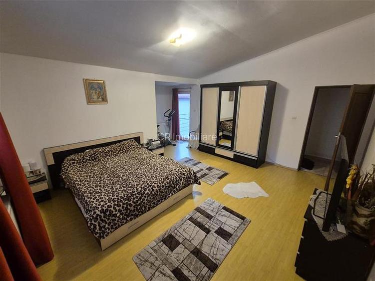 Apartament 3 camere  in Vila Bragadiru curte proprie 150 m - 2