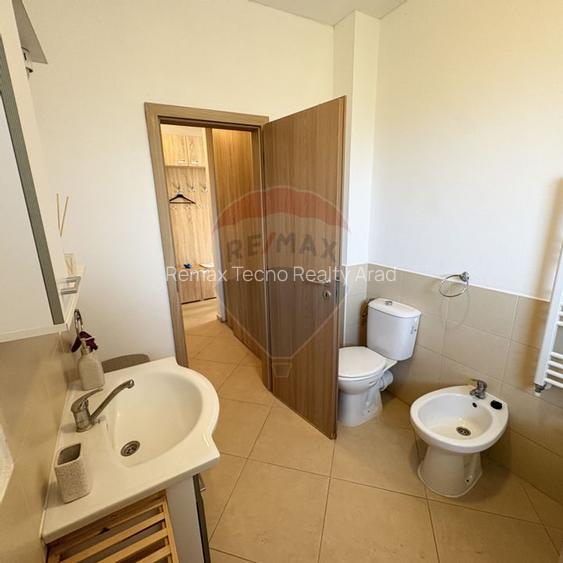 Apartament cu 3 camere de inchiriat - 8