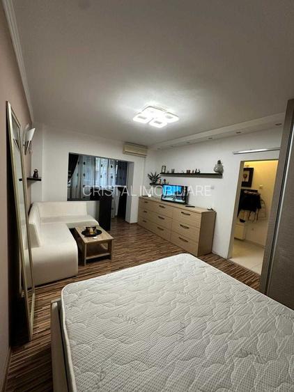 Garsonieră modernă, decomandată, balcon, parter, Auchan Vitan - 2