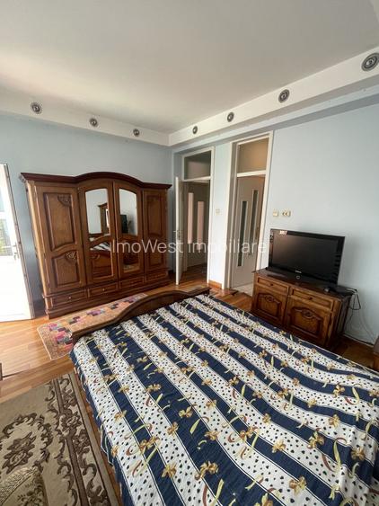 Casa | 9 camere | Garaj | Piscina | Teren 3.000 mp | Comision 0% - 35