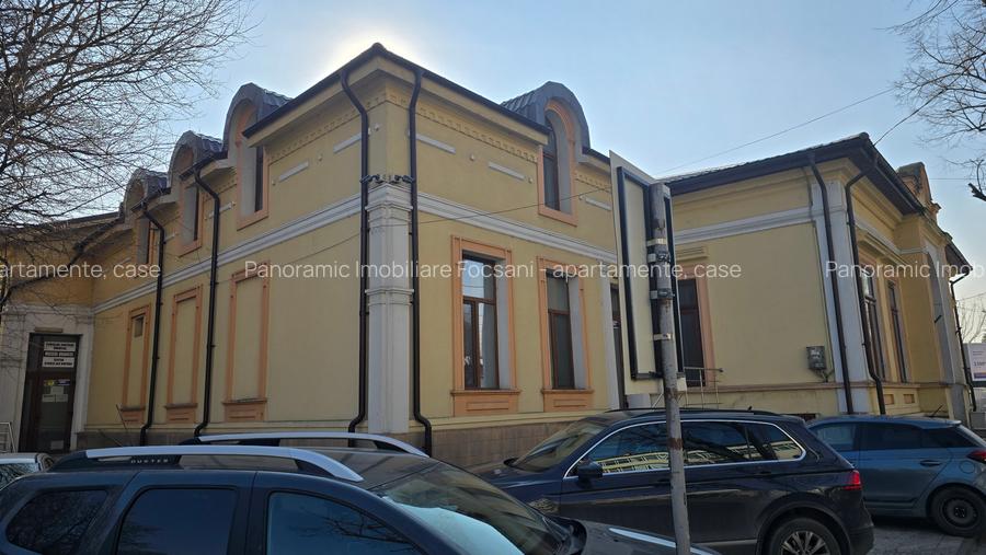 Cladire speciala de VANZARE  sau de INCHIRIAT  ultracentral Focsani - 44