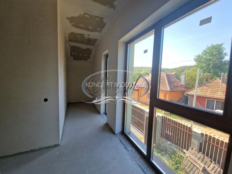 Casa cu garaj in zona Motel Gilau - 11