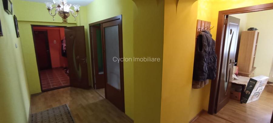 Apartament spațios cu 4 camere – 90 mp  Str. Mărgeanului, aproape de 13 Sept - 11