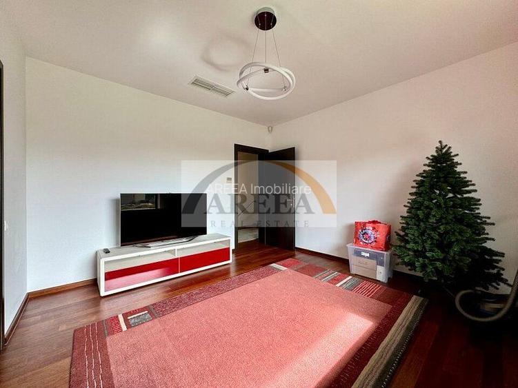 Vila lux de vanzare in cel mai dorit complex din Erou Iancu Nicolae-locatie rara - 24