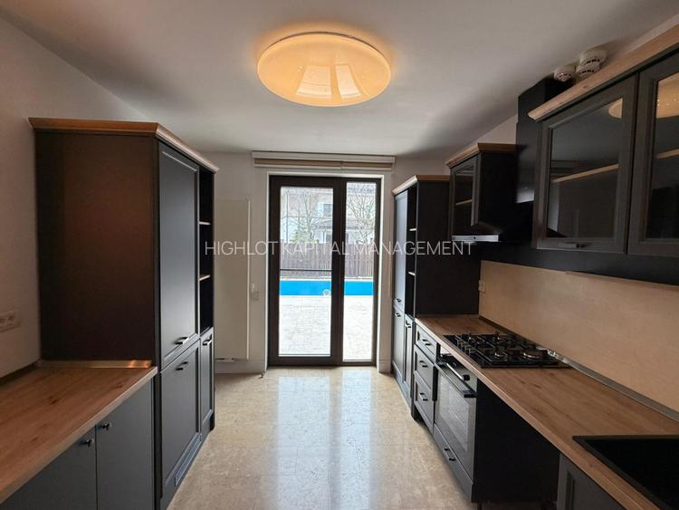 OXFORD GARDENS | VILA LA PADURE CU  PISCINA | 4 DORMITOARE COMPLET RENOVATA - 36