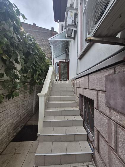 De vanzare Vila individuala, 9 camere, Mosilor - Eminescu, sector 2 - 24