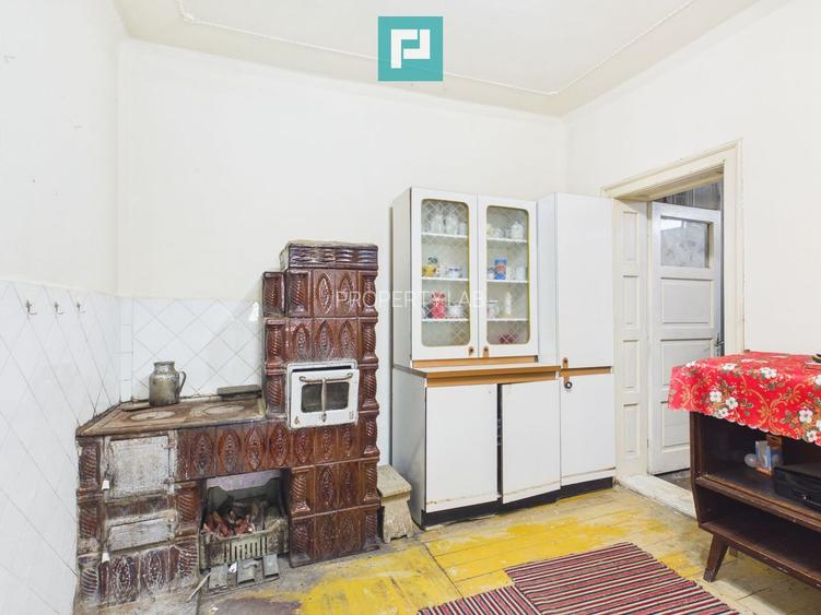 Casă cu 4 camere și teren de 2880 mp în Fiscut - 6
