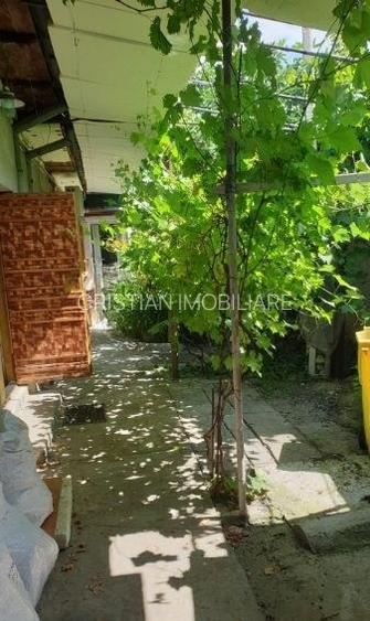 zona Liceu Balcescu Casa caramida+boltari cu teren=158 mp, Deschidere 8,8m - 3