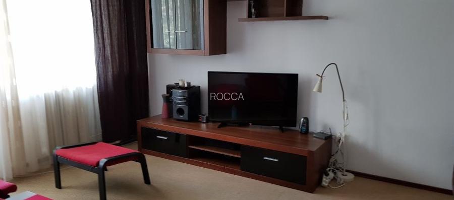 Garsoniera la 3 minute de metrou, balcon, zona Titan - 2