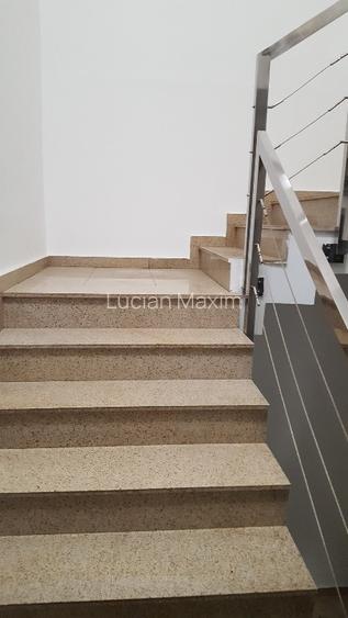 Cladire birouri si depozit de inchiriat - 13