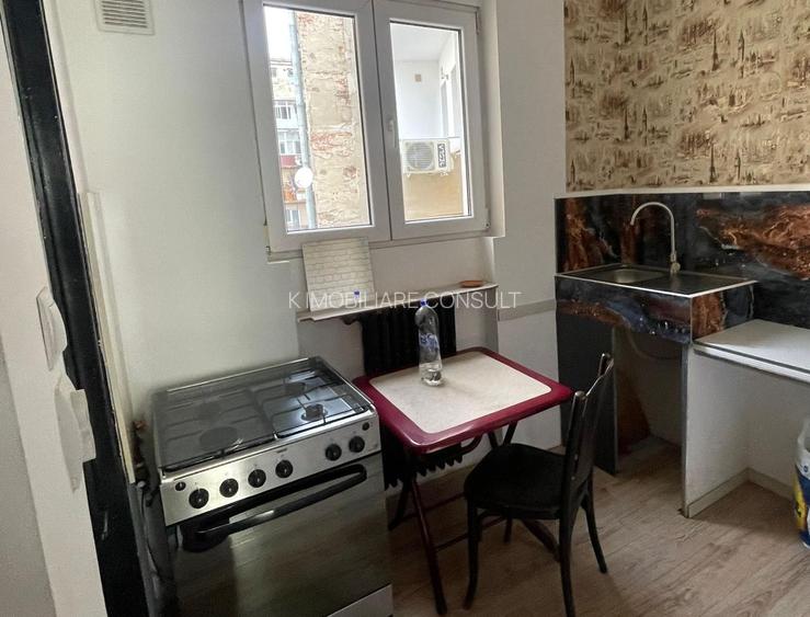 Central Coltea apartament 3 cmaere de inchiriat - 15