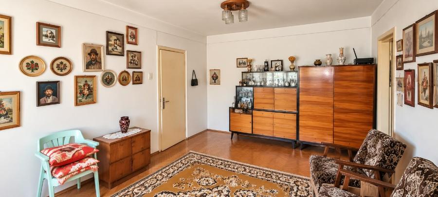 3 camere decomandat + balcon + boxa+ garaj intabulat 17,34 mp | Etaj 1 | Vizavi