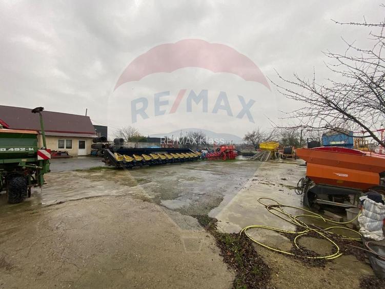 Teren Strategic in Lumina - deschidere la 3 strazi - langa Baza Nato - 3