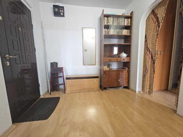 Moinesti Scoala 309 Et.4 Decomandat 50mp Liber Contorizat Merita Vazut - 11