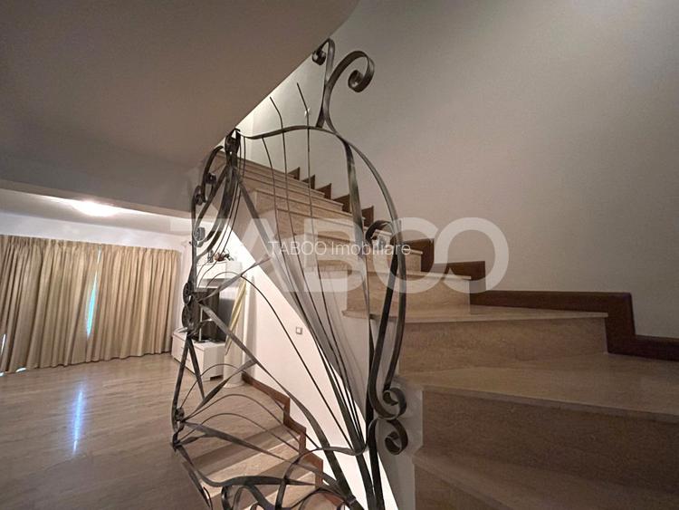 Casa de vanzare cu 5 camere 2 balcoane garaj incalzit 2 bai in Sibiu - 24