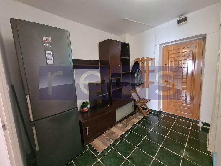 DE INCHIRIAT GARSONIERA SPATIOASA ZONA NERVA TRAIAN - 9