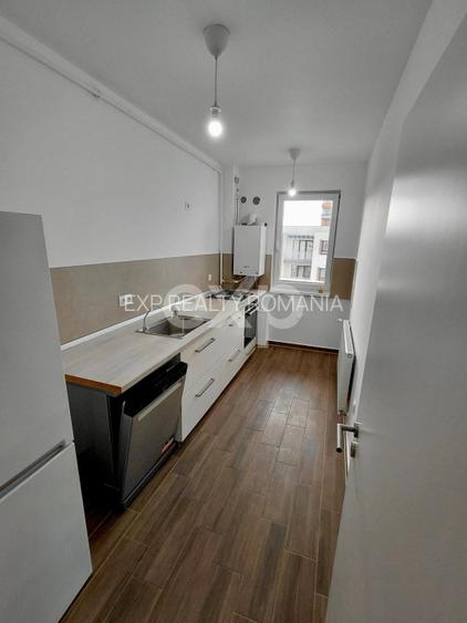 Garsoniera Tractorul - Coresi- 45 mp- 450 Euro Pet Frendly Loc parcare - 4