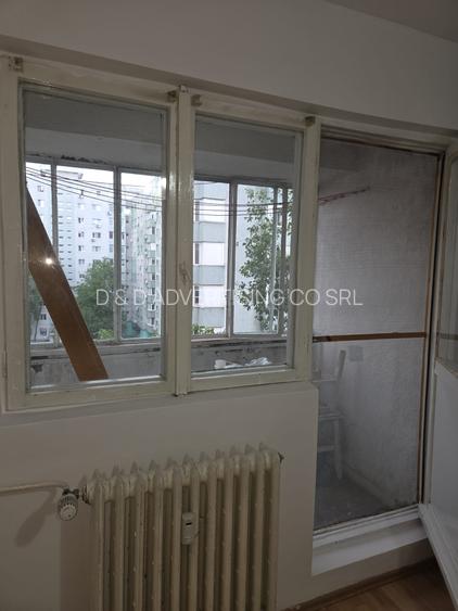 13 Septembrie / Petre Ispirescu - Garsoniera 26,27 mp , bloc construit in 1986 - 6