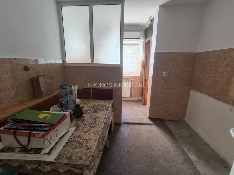 POARTA 6 APARTAMENT CU 3 CAMERE  LIBER GAZE 68 MP PRET 112000 EURO - 13