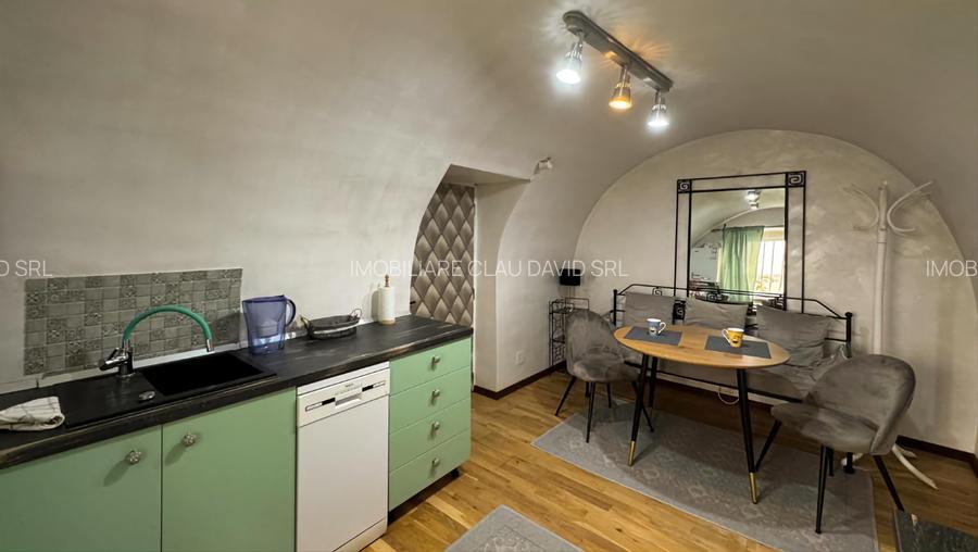 Apartament 2 camere in centrul istoric, renovat cu stil, pe strada Republicii - 9
