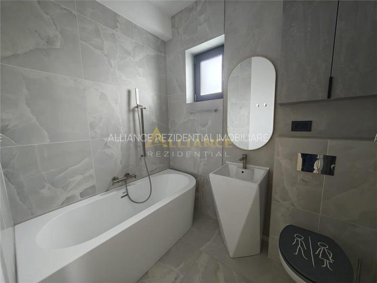 Casa Individuala - 4 camere - 2 bai - 370mp teren - 8