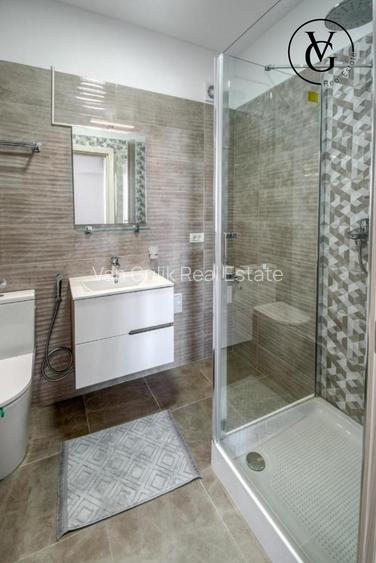 Apartament 3 camere modern - Zona Rex - 9