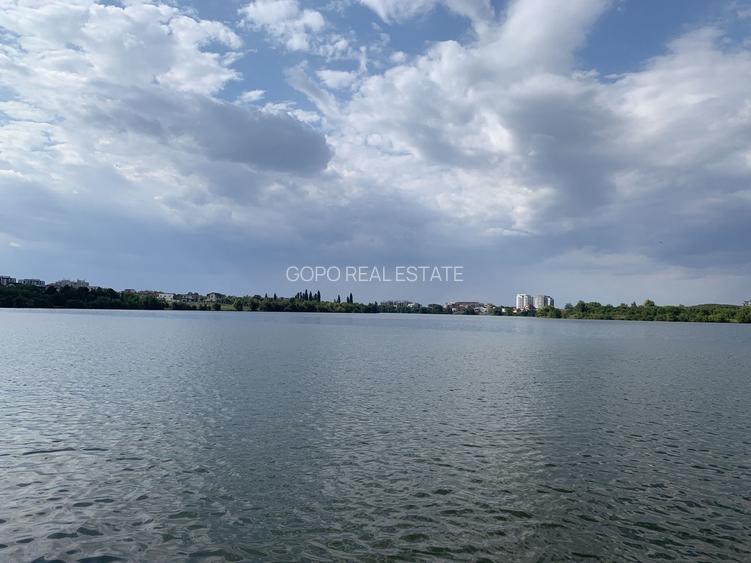 Doua etaje in vila pe malul lacului Grivita birouri rezidential - 35