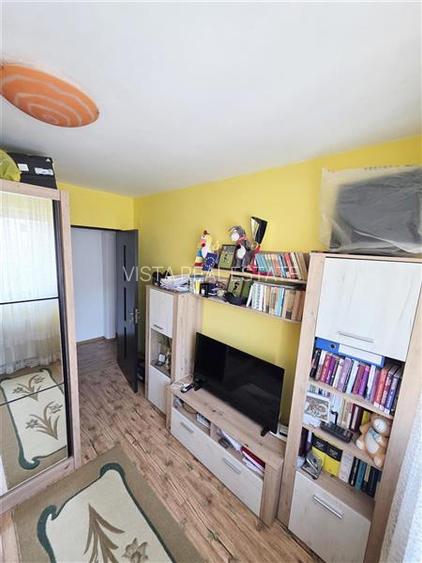 Apartament 4 camere, zona Astra - 19