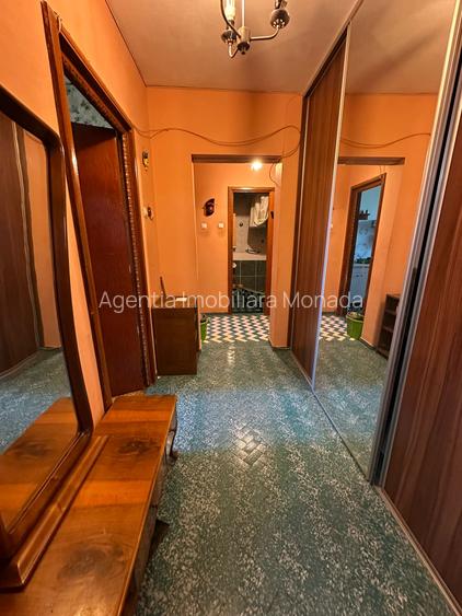 Apartament 3 camere de vanzare Gorjului (6-7 minute de metrou / An 1979 ) - 5