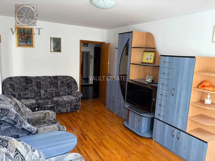 4 camere - zona Dristor - 82 mp - etajul 1 - imobil 1983 - 4