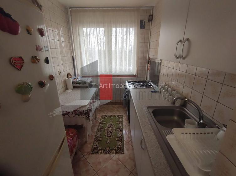 Vânzare apartament 3 camere semidecomandat Bd. Obregia - Cultural - 6