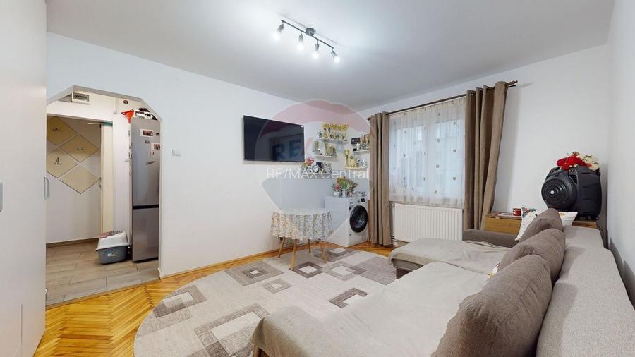 Apartament cu 2 camere de vânzare în zona Florilor - 3