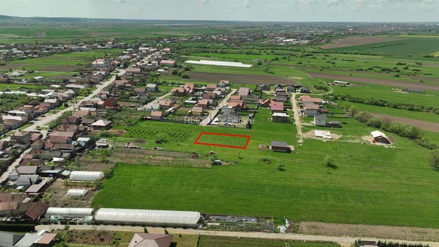 RECO , teren intravilan, la super pret, pe strada 252, situat central in Osorhei - 5