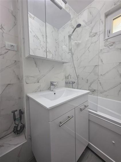 Apartament 2 camere Alexandru Cel Bun