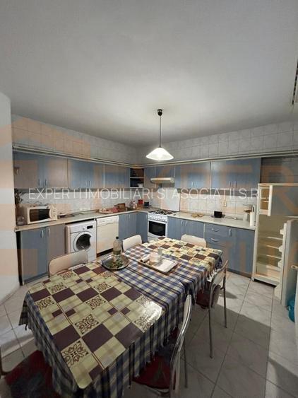 Povestea unei case la doar 200 m de valuri, cu piscina si terasa panoramica - 3