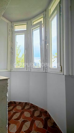 Parcul Tineretului | intrarea Lumea Copiilor | spatios | bl. anvelopat | parcare - 9