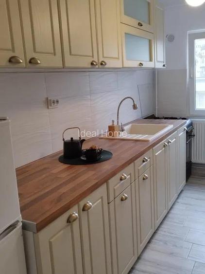 Gara - Bloc dupa 80 - 2 camere decomandat - 3