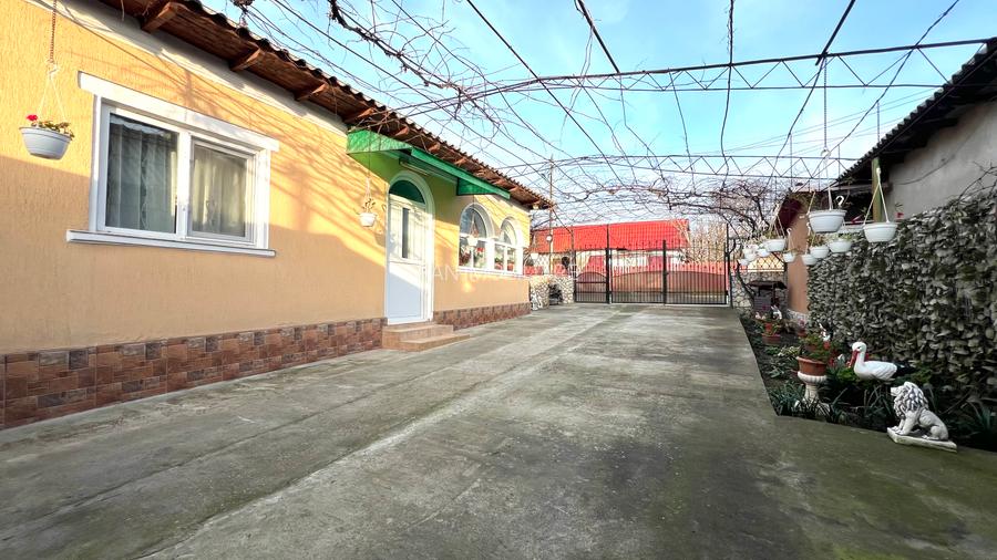 Casa Tuzla – 2 Constructii Individuale – 9 camere – 811mp teren - 5