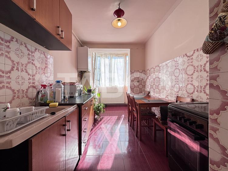 De vanzare apartament 3 camere decomandate Piata Abator Orientare sud - 4